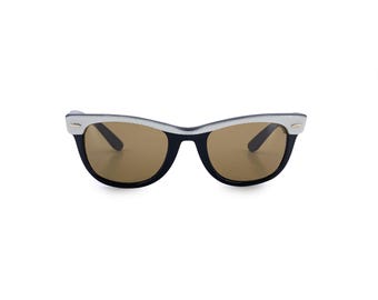 Authentic Ray-Ban B&L Vintage Black White Acetate Wayfarer RB 5022 Sunglasses