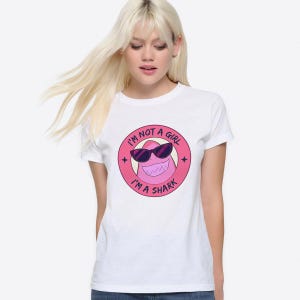 Nimona I&#39;m Not a Girl i&#39;m a Shark T-Shirt, Men&#39;s and Women&#39;s Sizes (MUL-522345)
