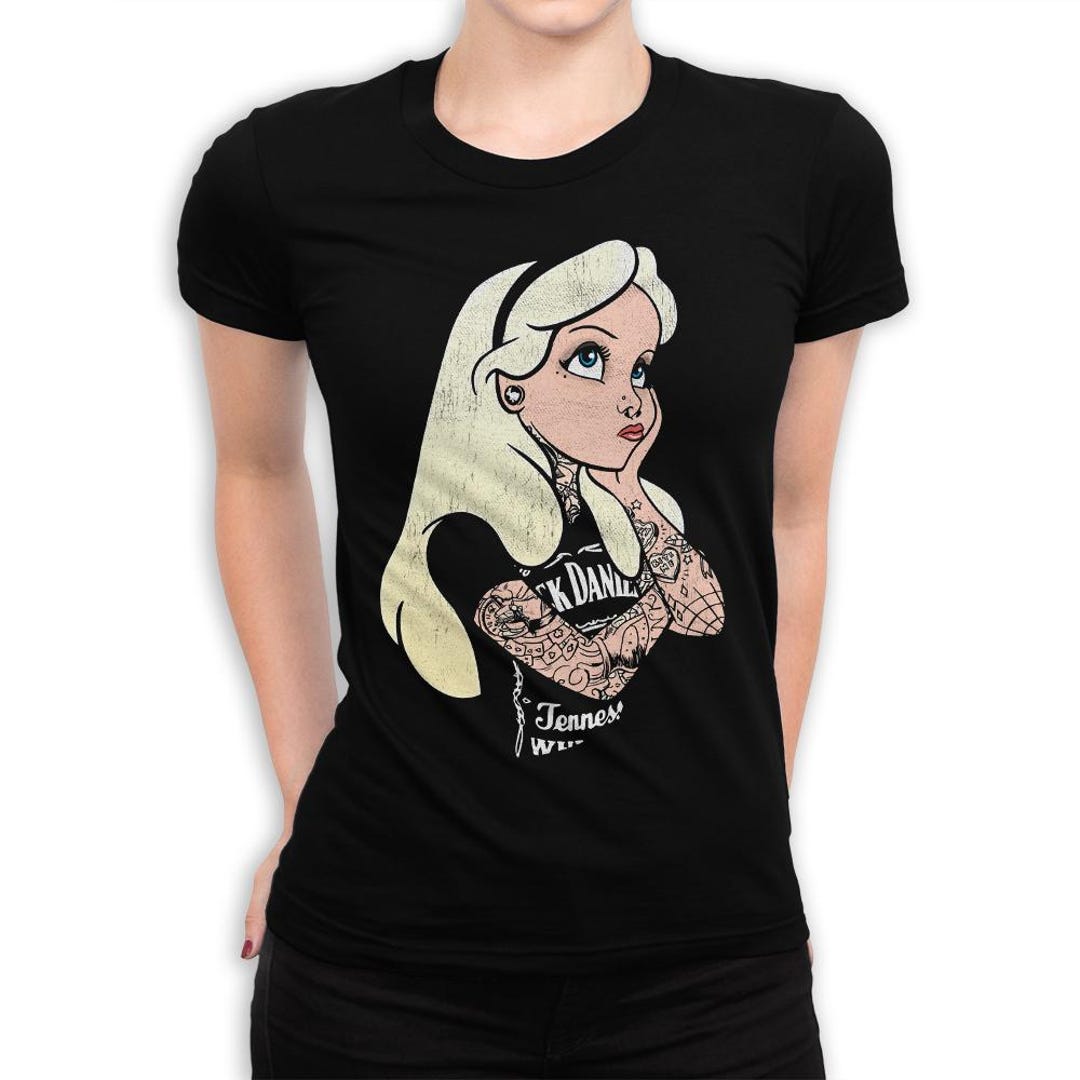 タトゥー入りアリス・イン・ワンダーランド ヴィンテージロックTシャツ