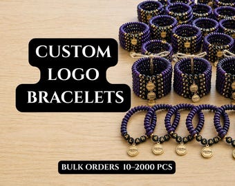 Pulsera con dije de logotipo personalizado al por mayor / Moneda grabada en latón / Cuenta de madera / Regalo para equipo corporativo