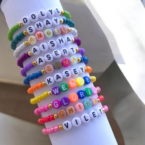 Custom Camping Friendship Bracelets – Beaded Name Bracelets in Bulk for Picnic Parties, Outdoor Events & Team Gifts
