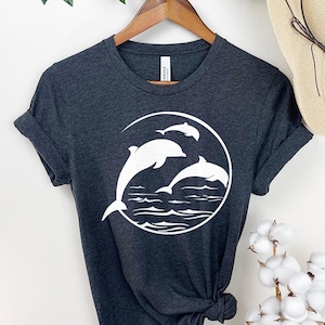 Dolphin Lover Shirt | Dolphin Gift Tee | Dolphin T-shirt | Gifts for Dolphin Lovers | Retro Vintage | Sea Mammal Apparel | Animal Lovers