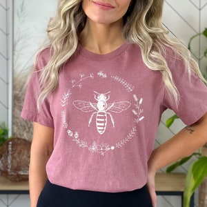 Bee Shirts, Floral Honey Bee T-shirt, Honey Shirt, Gardening Shirts, Gardner Gift Shirt, Botanical Shirts, Wildflower Shirt, Save Bee Shirt