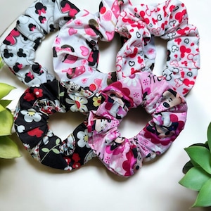 Minnie Mouse Inspired Scrunchies,Handmade Scrunchies,Disney,Disney Scrunchies,Mickey Mouse,Minnie Mouse