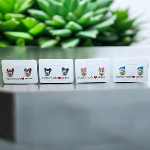 Op Disney geïnspireerde oorbellen, Disney-oorbellen thema, Minnie Mouse, Minnie Mouse-oorbellen, Daisy Duck, Donald Duck