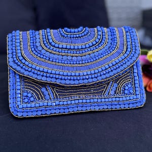Impresionante bolso clutch con cuentas azules, hecho a mano a la perfección, bolso de fiesta con cordón, hecho con amor y cuidado para impresionar a cualquier mujer