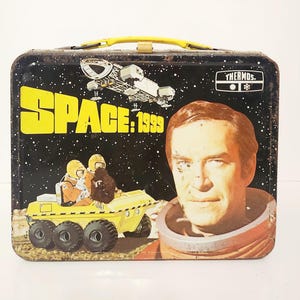 Vintage SPACE 1999 metal lunchbox