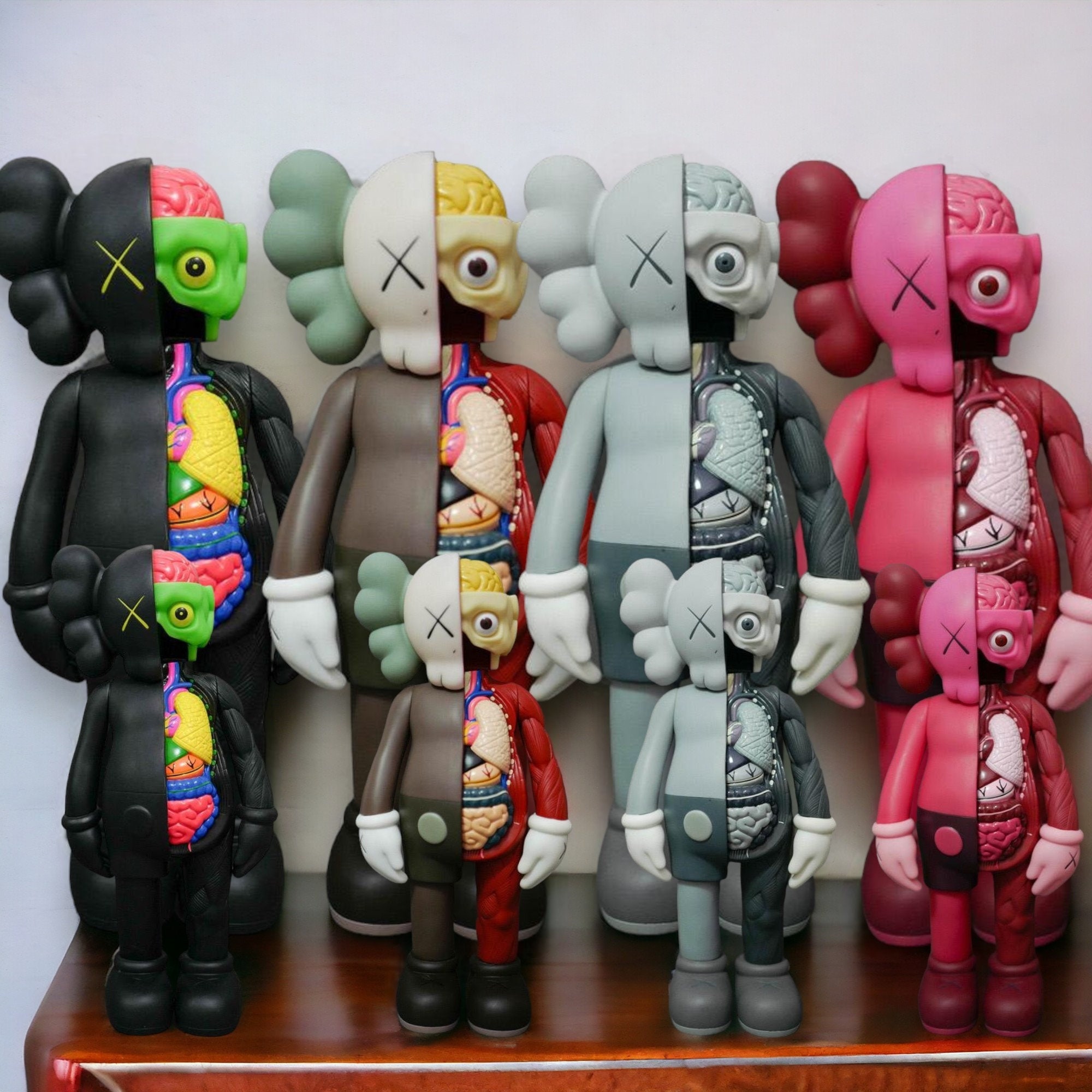 KAWS COMPANION フィギュア KAWS | With Original Box - Kaws 4 Four Foot Companion (Grey