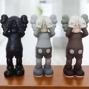 Inspired by KAWS crying Statue - Modern Art Decor, Hypebeast Figure, Desk & Home Accent, Contemporary Sculpture, Unique Gift Idea