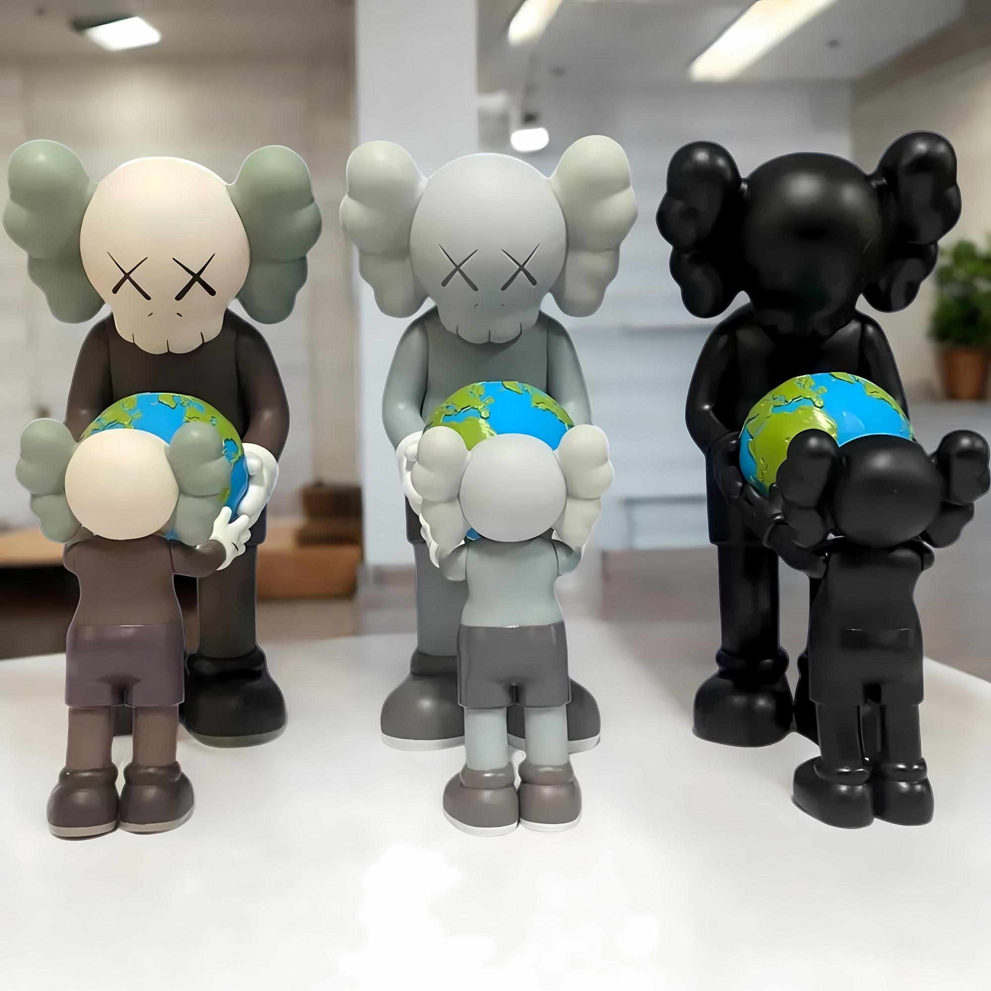 Replica KAWS 'the Promise' Figure Statue - Hypebeast Decor