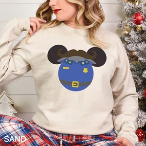 Custom Zootopia Sweatshirt, Walt Disney World Shirt, Zootopia2 Characters Mickey Head Hoodie, 214023 Bild 8