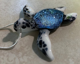 Sea Turtle Necklace Dainty Jewelry Gift Blown Glass Ocean Art Turtle Pendant Turquoise Blue with Silver Chain