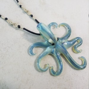 Hand blown Octopus Jewelry Octopus Pendant Octopus Necklace Decor for Him or Her Aquatic Blown Glass Gift Idea Divers Beach Party