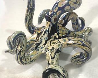 Hand Sculpted Glass Octopus Sculpture – Ocean Decor Costal Mini Desk Art Gift