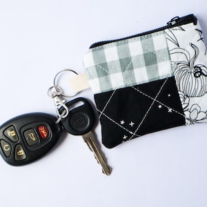 Cotton Quilted Zipper Pouch, Quilted Coin Purse, Cute Quilted Zipper Pouch, Keychain Zipper Coin Purse, Small Cute Gift for Friend