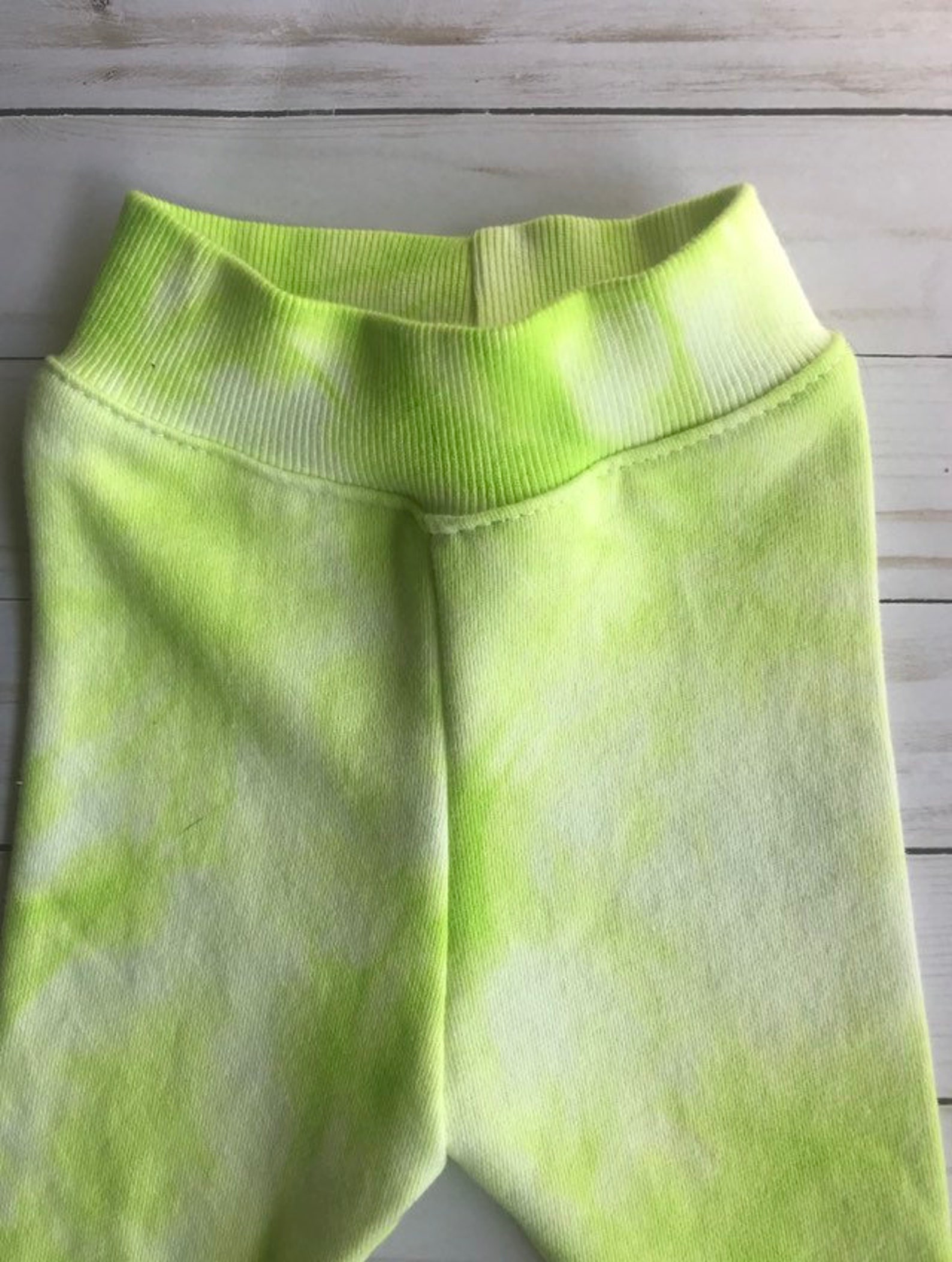green apple color leggings baby green apple color leggings baby
