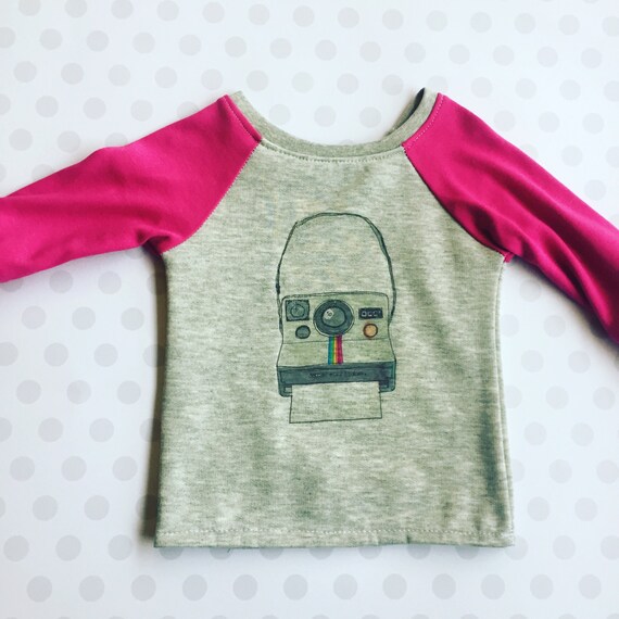 2t raglan shirt