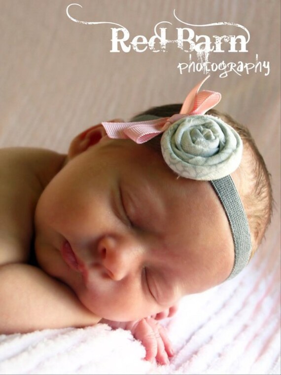 Items similar to Rosette Headband in Pale Gray and Off White Damask