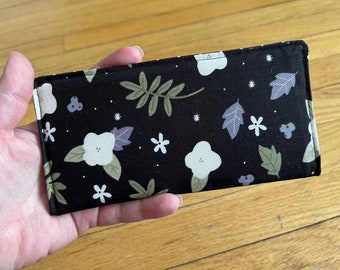 Floral Print Eyeglass Case - Black Floral