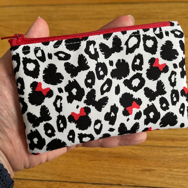 Coin Purse/Mini Zipper Pouch - Minnie Mouse Leopard Print Hearts Bows