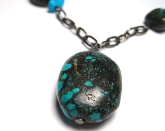 Spotted Turquoise Pendant Necklace