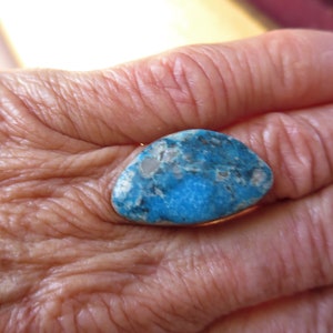 16x26mm Hubei Turquoise Freeform Cabochon