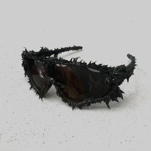 ダークパンクサングラス、ブラックタクティカルゴシックグラス、ミュージックフェスティバル用アイウェア、彼や彼女へのプレゼント Style A