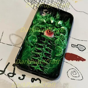 Bio-Horror Phone Case, 3D Flesh Texture, Realistic Grip Design, Creepy Horror Art for iPhone & Samsung, Horror Lover Gift image 8