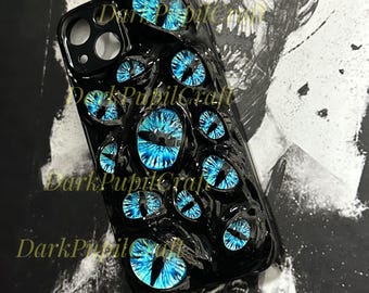 HorrorEyeArt Punk Leuchtende Katzenaugen Handyhülle, 16 15 14 12 Mini 11 SE 8 Plus X XR XS iPhone Case, Samsung Galaxy Z Flip 6, Google Pixel Hülle