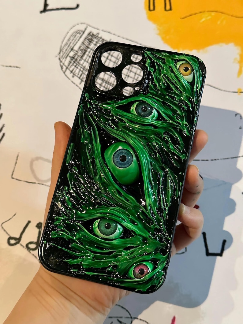 Funda de teléfono con ojos humanos de terror 3D - Funda gótica para iPhone 17/16/15 ProMax y Samsung, Google Pixel, Motorola Razr, regalo de Halloween Green