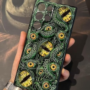 Grotesque 3D Eyeball Phone Case – Handmade Bio-Horror Resin Case with Embedded Eyes for iPhone & Samsung Dark Green