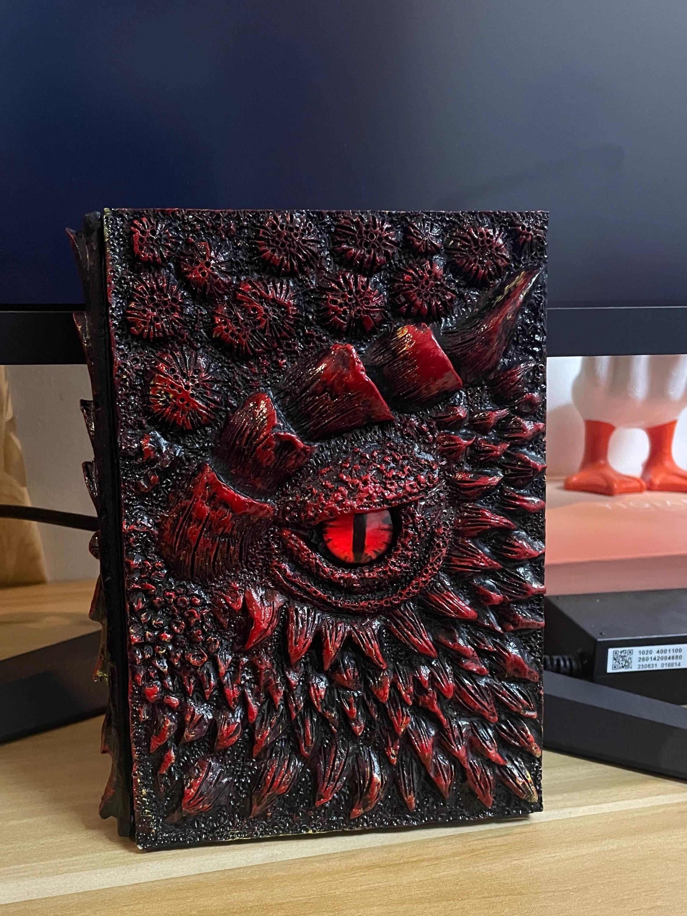 HorrorEyeArt 3D Dragon Eye Embossed Journal, Resin Engraving A5 Notebook for Dragon Lovers, Hardcover Notepad Halloween Gifts Retro Diary