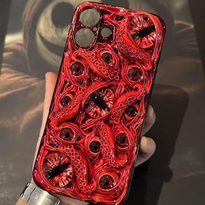 Grotesque 3D Eyeball Phone Case – Handmade Bio-Horror Resin Case with Embedded Eyes for iPhone & Samsung Red