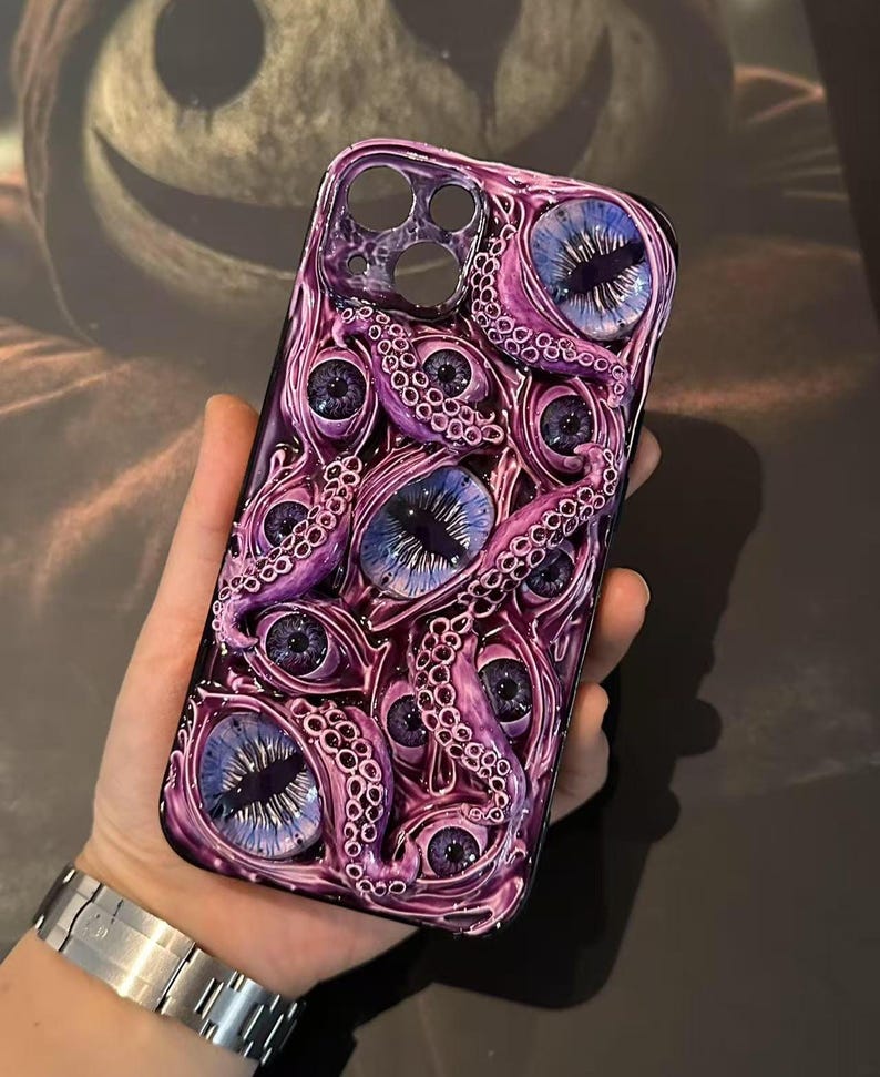 Grotesque 3D Eyeball Phone Case – Handmade Bio-Horror Resin Case with Embedded Eyes for iPhone & Samsung Purple