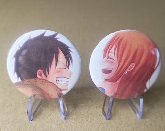 Pin 44mm - One Piece (Luffy and Nami)