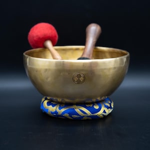 9 inches Dim Full Moon Singing Bowl-Tibetan Singing bowl From Nepal-Holistic Bowls-  Harmonize Resonate Sound