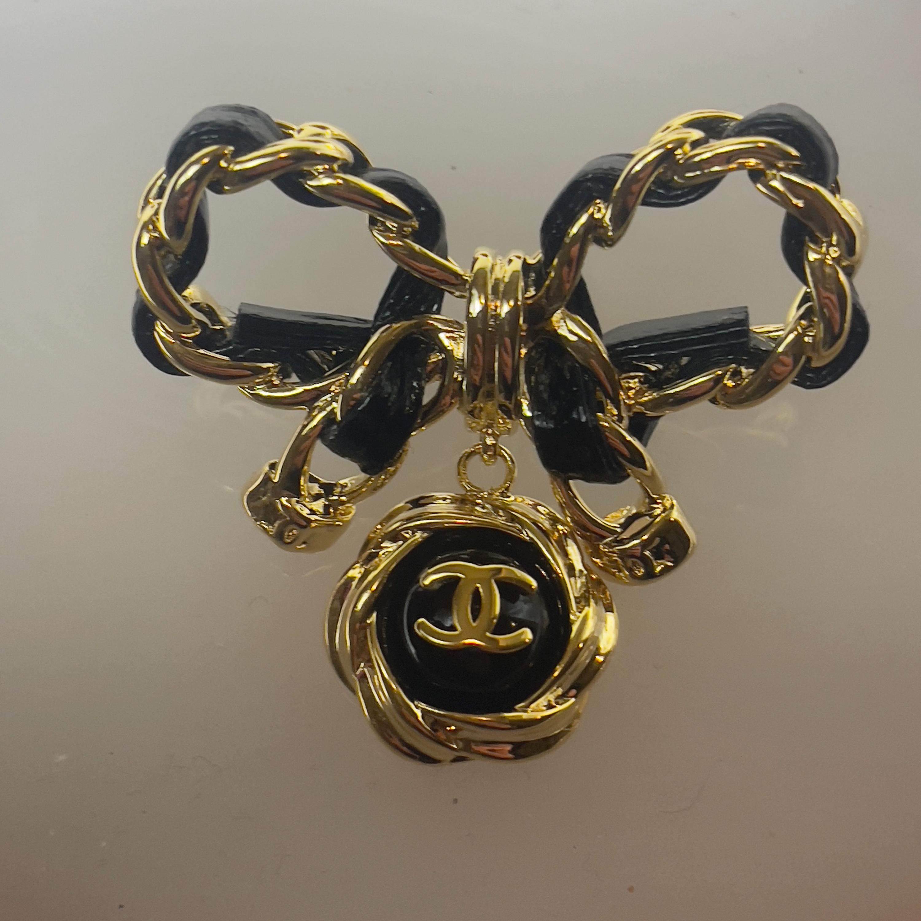 Armani brooch - Etsy 日本