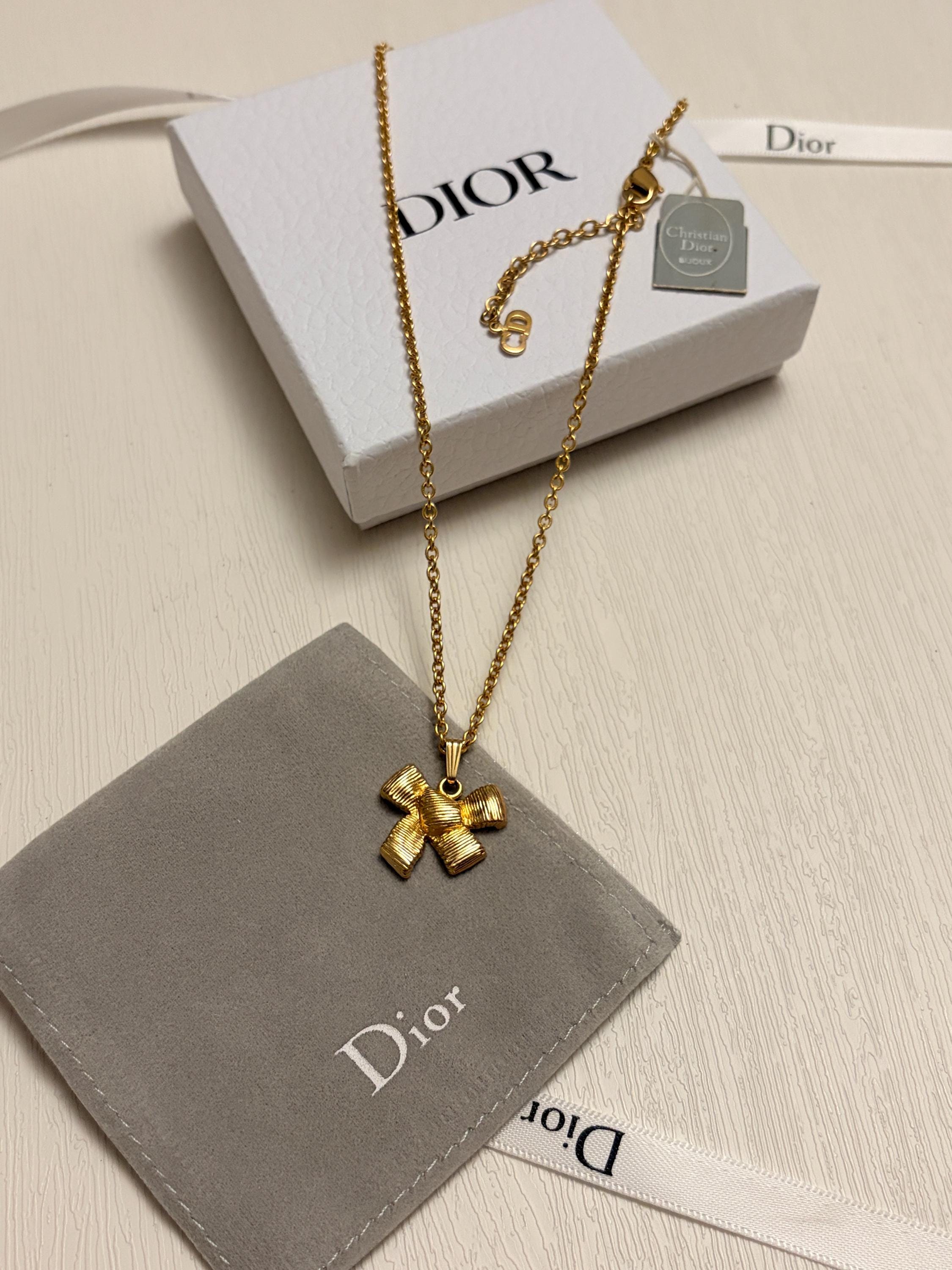 Dior Bow Necklace - Etsy Norway