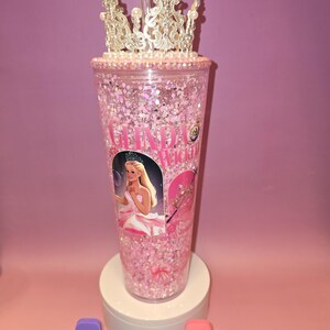 Vaso de bola de nieve caprichoso: taza con figura de purpurina