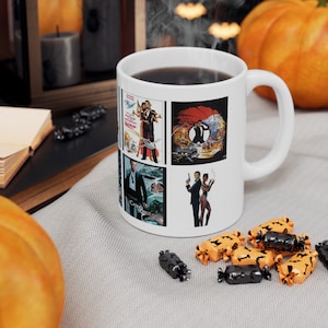 Tazza con icone del film James Bond classiche e moderne - Il regalo perfetto per un amante del film 007 - Tazza per appassionati di film - Consegna GRATUITA negli USA