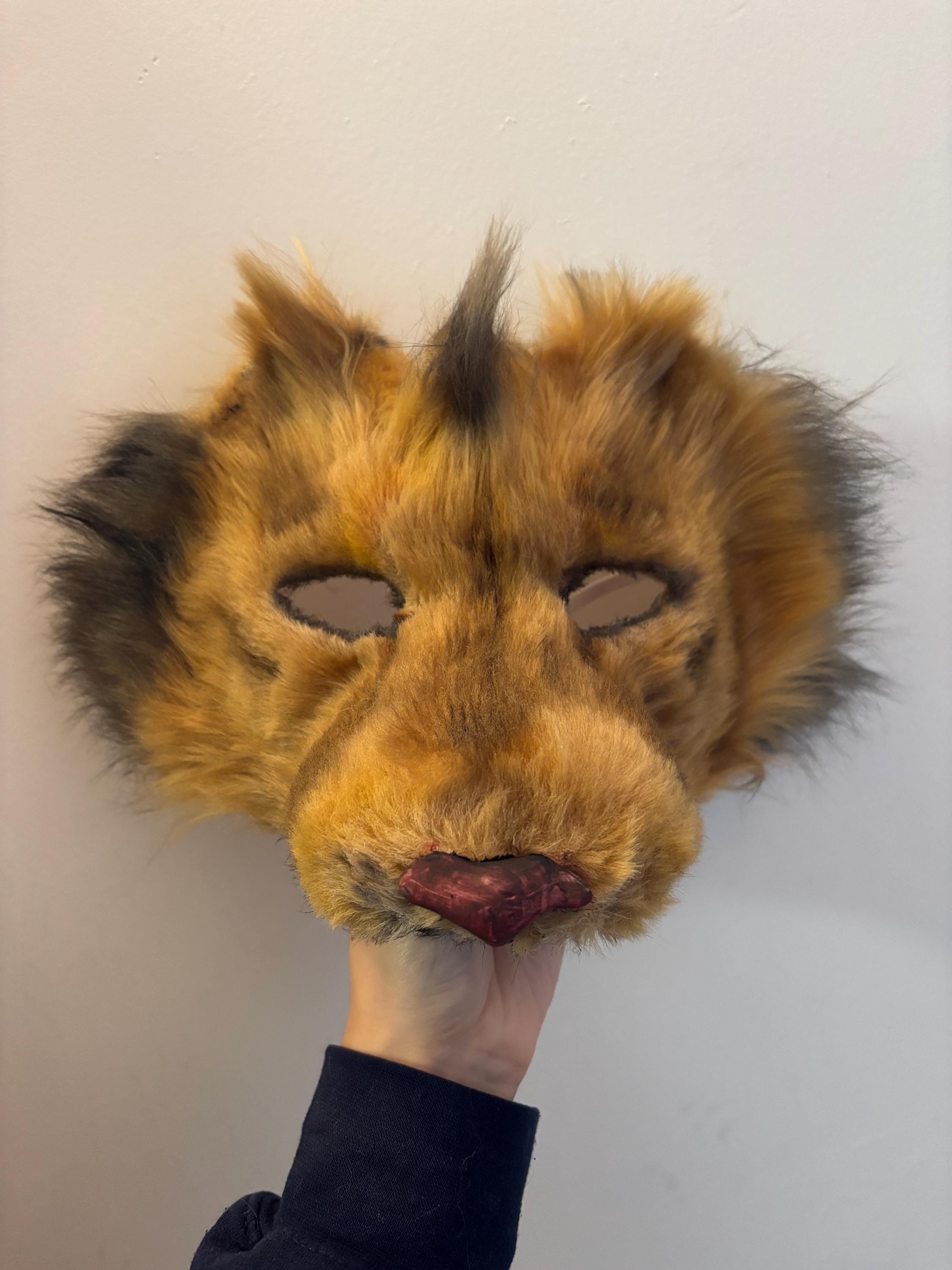 リアルなカスタマイズ可能なライオン獣人ファーマスクのオーダーメイド