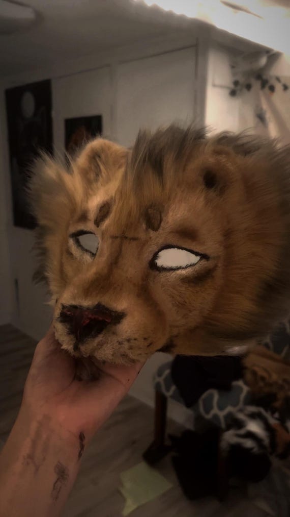 リアルなカスタマイズ可能なライオン獣人ファーマスクのオーダーメイド