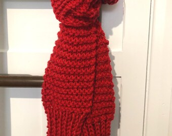 Hand-Knitted Red Acrylic Scarf: Eco-Friendly, Luxurious Blend