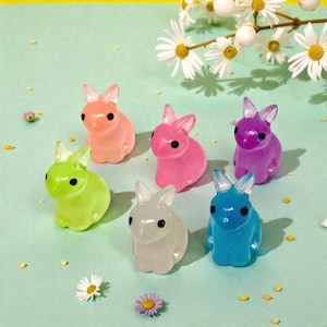 Mini Resin Bunny Figurines – Tiny Rabbit Plant Buddies for Fairy Gardens, Succulents, Terrariums & Game Tokens