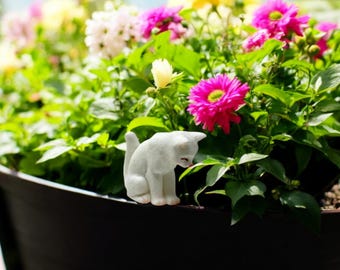 Miniature Cat Figurine– Tiny Collectible Kitty Statue, Cute Animal Figurines for Fairy Gardens, Desk Decor, Gifts for Cat Lovers