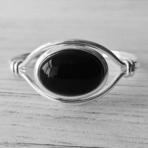 Verstellbares Armband aus schwarzem Onyx, hochwertiges, silberplattiertes Statement-Schmuckstück, Geschenk für Sie, Weihnachtsgeschenk