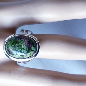 Justerbar ring med rubinzoisit, ovalt cabochon-smycke, försilvrad, present till helande ädelsten bild 4
