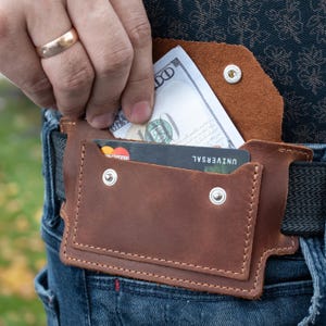 Funda de cuero personalizada para dinero con cinturón: billetera delgada personalizable con sujeción para cinturón y cierre a presión seguro para mayor seguridad