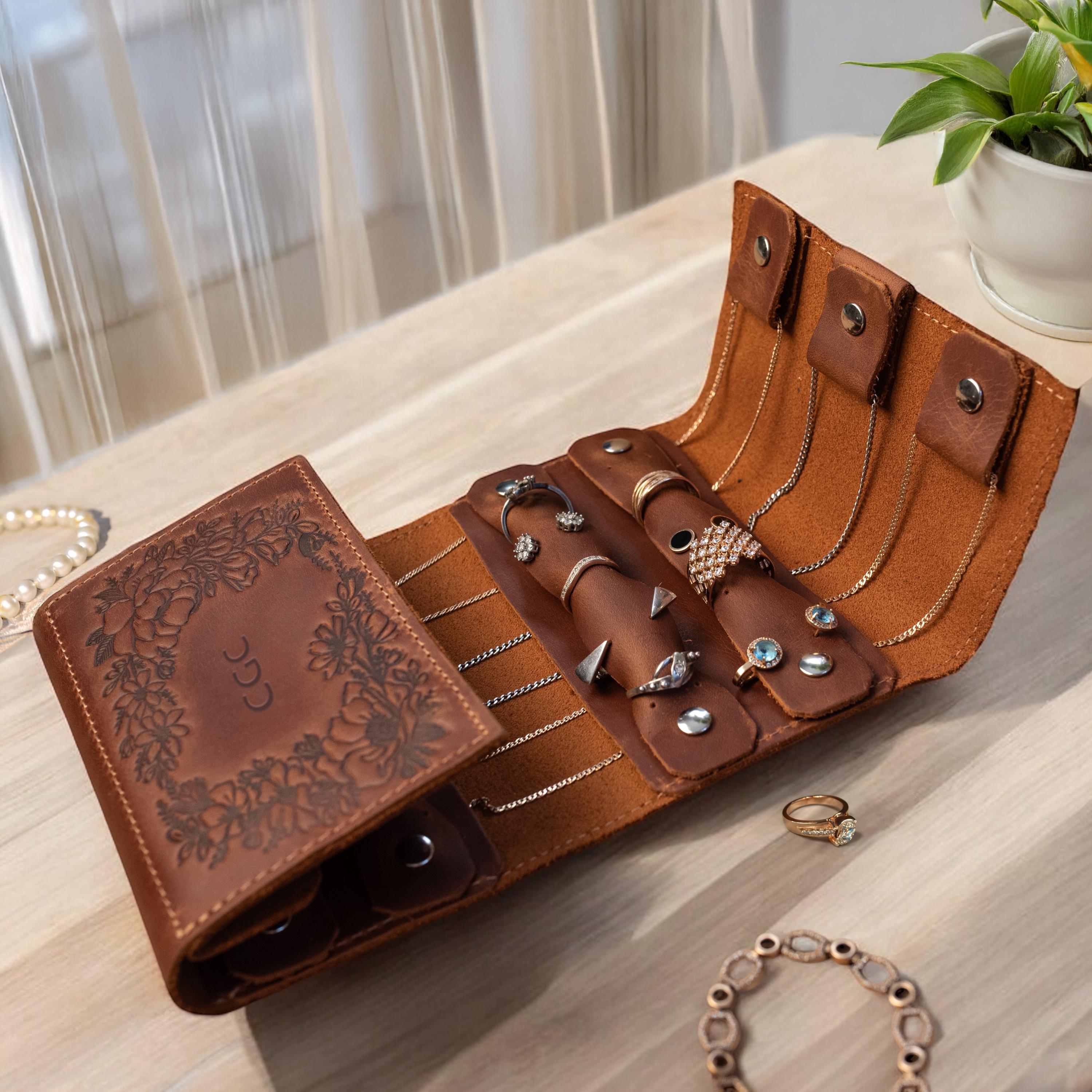 Floral Jewelry Travel Case, Customizable Organizer Pouch, Personalized Leather Holder, Elegant Jewelry Carrier, Mother's Day Gift