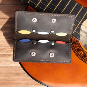 Plektrum Etui, personalisierte Plektrum Halter, Plektrum Beutel, Leder Plektrum Brieftasche, Plektrum Zubehör, Geschenk zum Vatertag